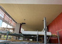 清須市　天然温泉施設　軒天特殊塗装工事